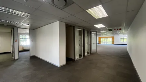 Building 6 -Portion First Floor Inanda Greens, Wierda Valley, To Let Office (7)